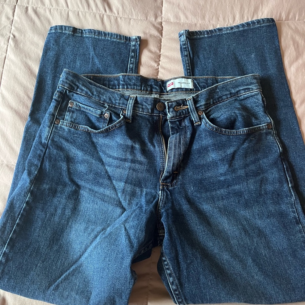 Wrangler relaxed fit men’s jeans.